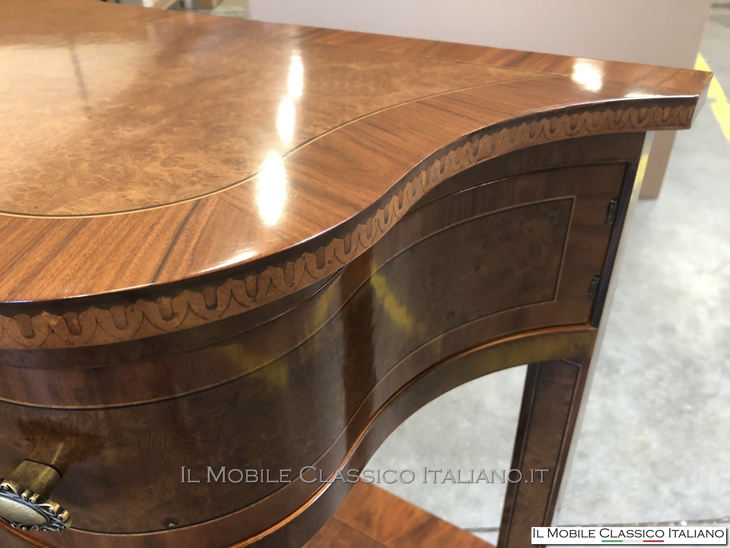 Consolle elegante ingresso classica con lavorazione artigianale personalizzata